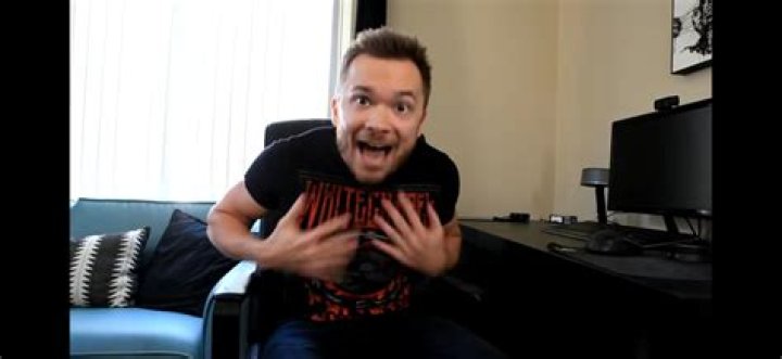 Who Is Howtobasic? Here Are Facts About The Australian YouTuber