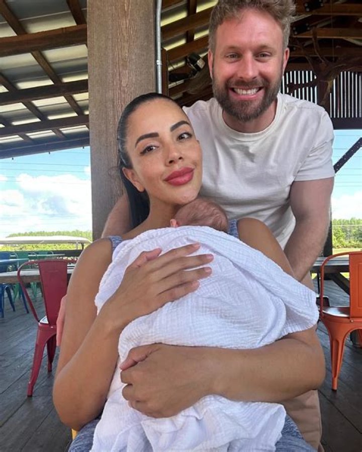 90 Day Fiancé’s Loren Brovarnik Welcomes Baby Boy
