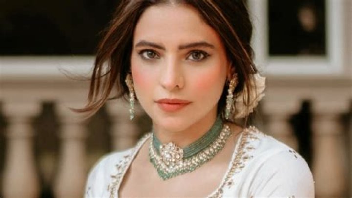 Aamna Sharif Height, Weight, Net Worth, Age, Birthday, Wikipedia, Who, Instagram, Biography