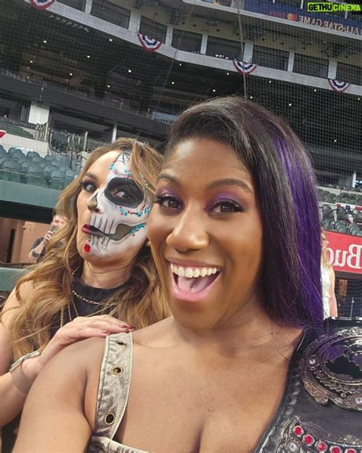 Adrienne LaValley Age, Wiki, Biography, Height, Boyfriend, Instagram