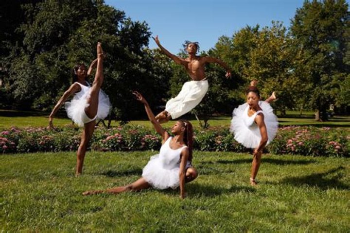 Famous African American Dancers Who Redefined The Word 'Dance'