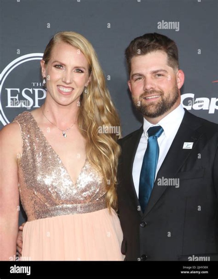 Alyssa Nakken and Robert Abel wedding photos