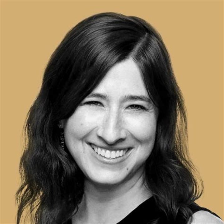  Amanda Katz