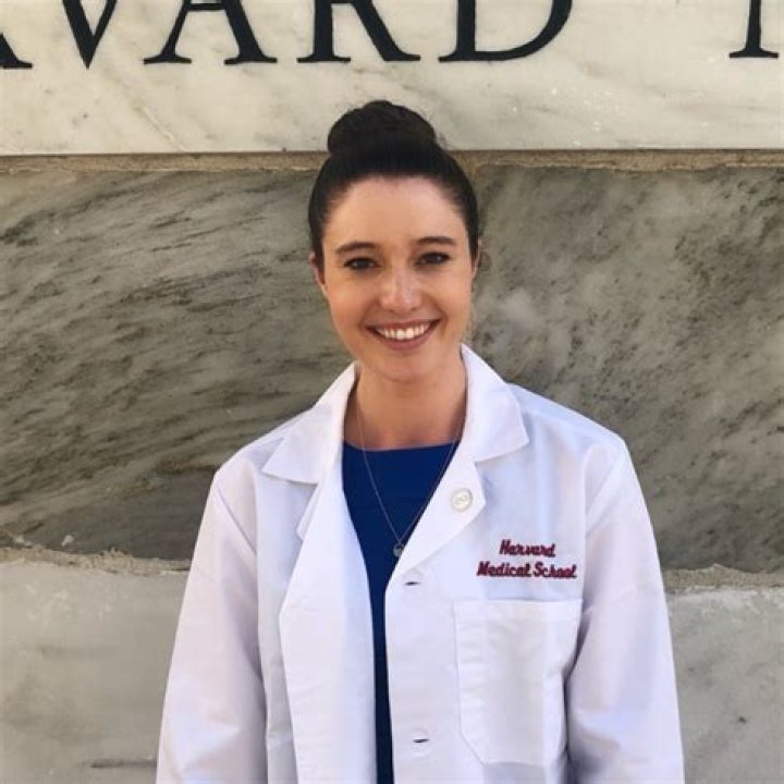Dr. Amanda Ye, MD – Maplewood, MN
