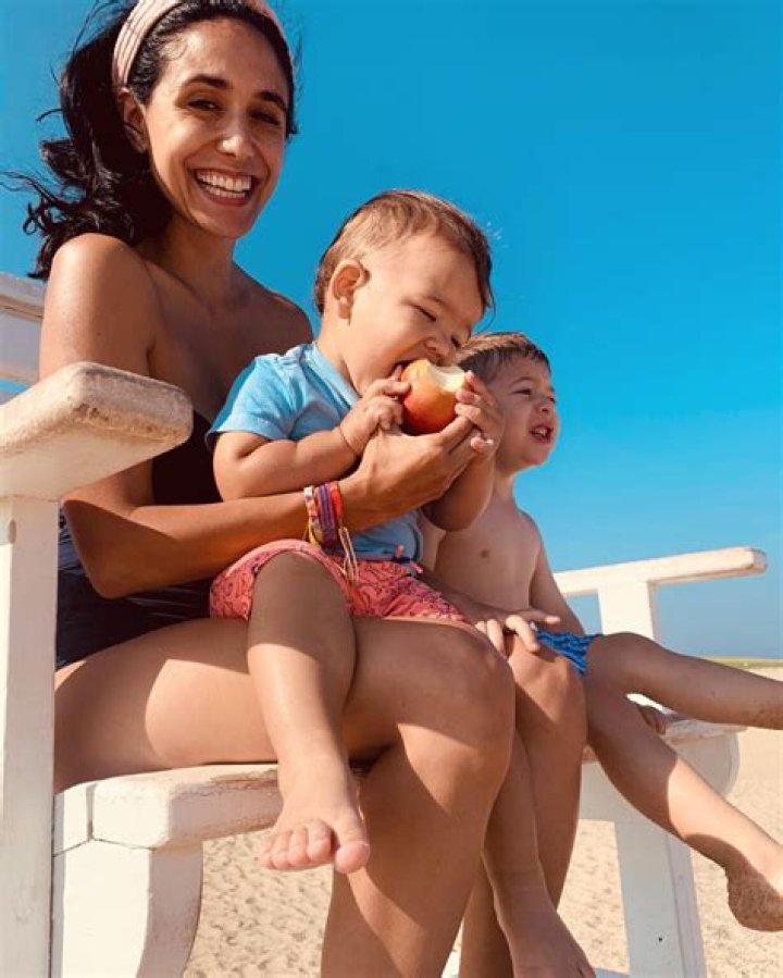 Amelia Henderson WCIA Wikipedia, Age, Salary, Husband, Instagram