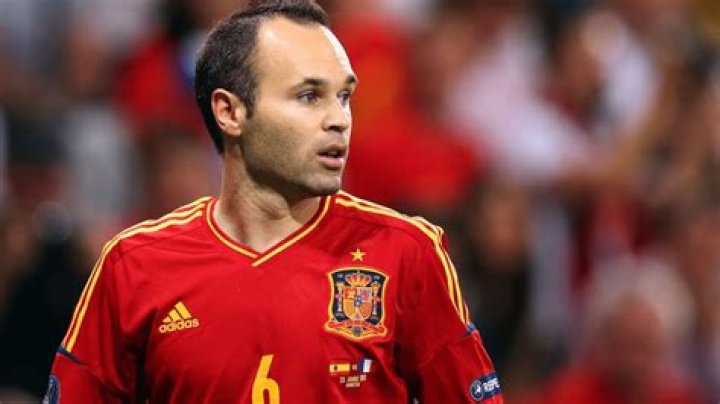 Andres Iniesta Age, Wife, Family, Height, Net Worth, Biography