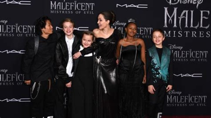 Angelina Jolie Explains Why It’s Important For Her That Her Kids Express Their Individual Styles! 
