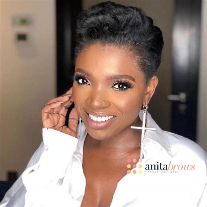 Annie Macaulay Idibia Net Worth, Wiki, Age, Husband 2Baba & Height