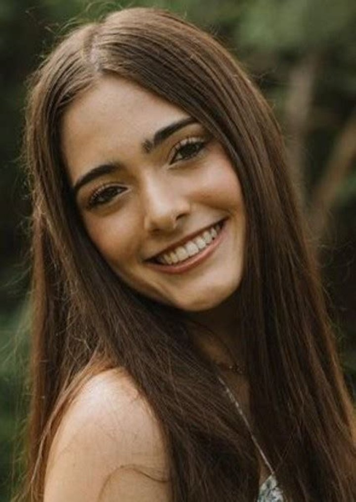 Ansley Spinks – Bio, Facts, Family Life of the TikToker