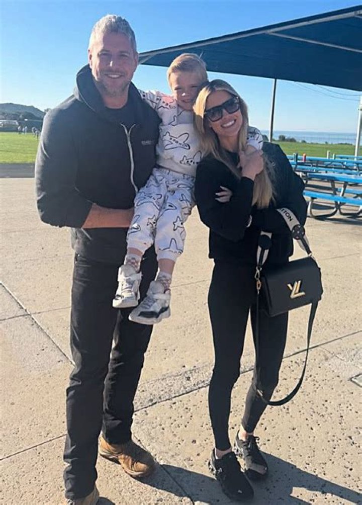 Ant Anstead Height, Weight, Net Worth, Age, Birthday, Wikipedia, Who, Instagram, Biography