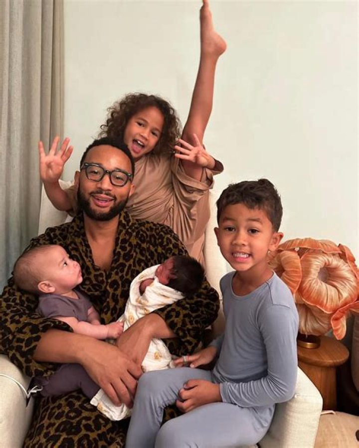 Are Rickey Smiley kids adopted? How many kids did Rickey Smiley adopt?