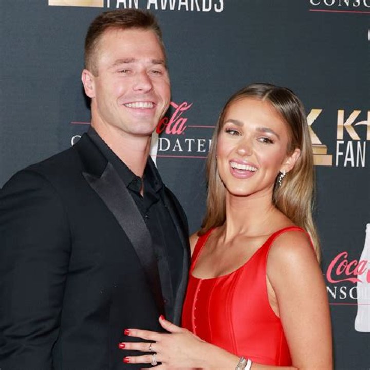 Are Sadie And Cole Robertson Twins? – Celebrity