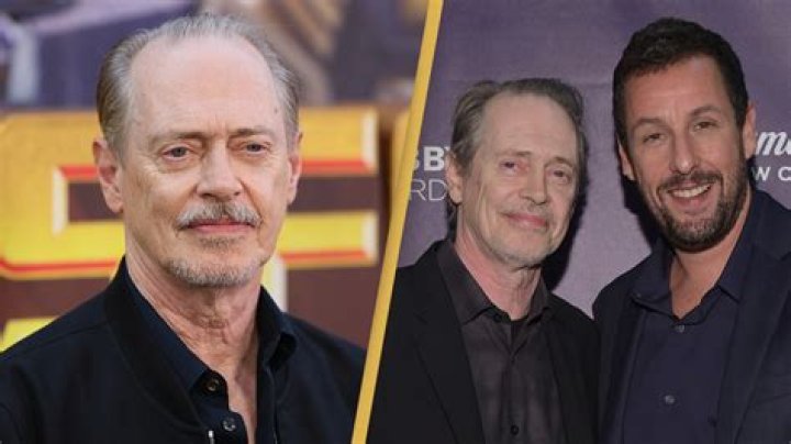 Are Salma Hayek and Adam Sandler friends? Did Adam Sandler kiss Salma Hayek?