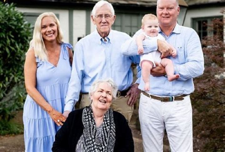 Ari Fletcher family, husband, children, parents, siblings