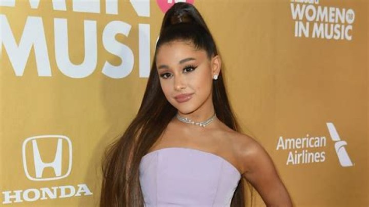 Ariana Grande Admits She Cries A Lot While On Tour – Tells All About The Challenges She Faces