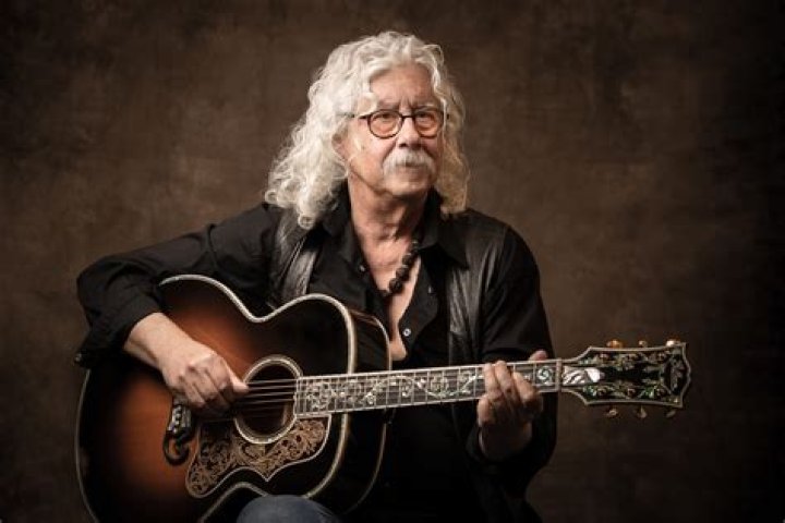 Arlo Guthrie Biography - Facts, Childhood, Family Life & Achievements