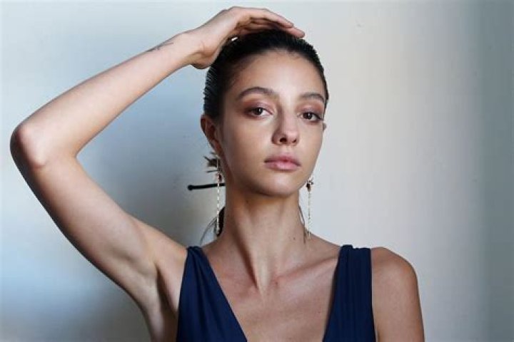 Australia's Next Top Model Winner Montana Cox Shares Special Swimsuit Selfie