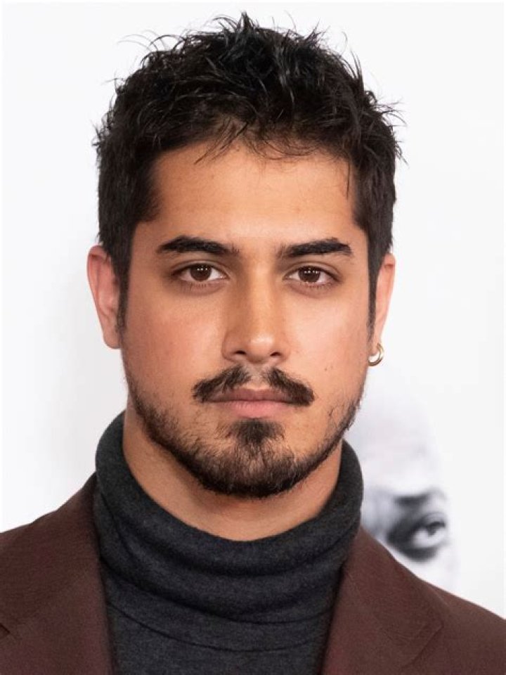 Avan Jogia Biography - Facts, Childhood, Family Life & Achievements