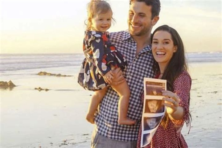 Bachelor In Paradise Alum Jade Roper Tolbert Delivers Son In Scary At Home Birth With Husband Tanner Tolbert By Her Side