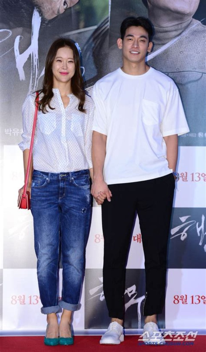 Baek Ji-young Biography - Facts, Childhood, Family Life & Achievements of S Korean Singer