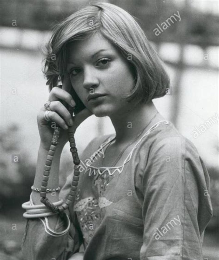 Beatrice Welles Biography - Facts, Childhood, Family Life & Achievements