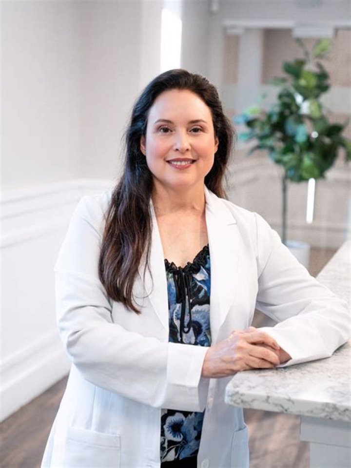 Dr. Beth Buscher, MD – Newtown, CT