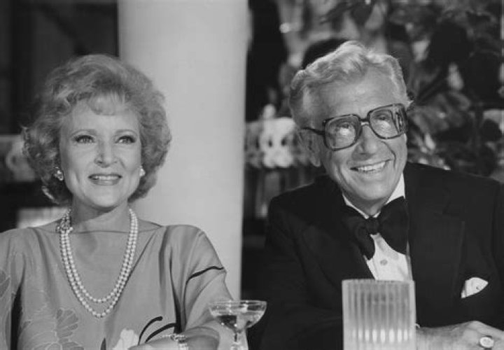 Who was her favorite; Allen Ludden, Lane Allen or Dick Barker?