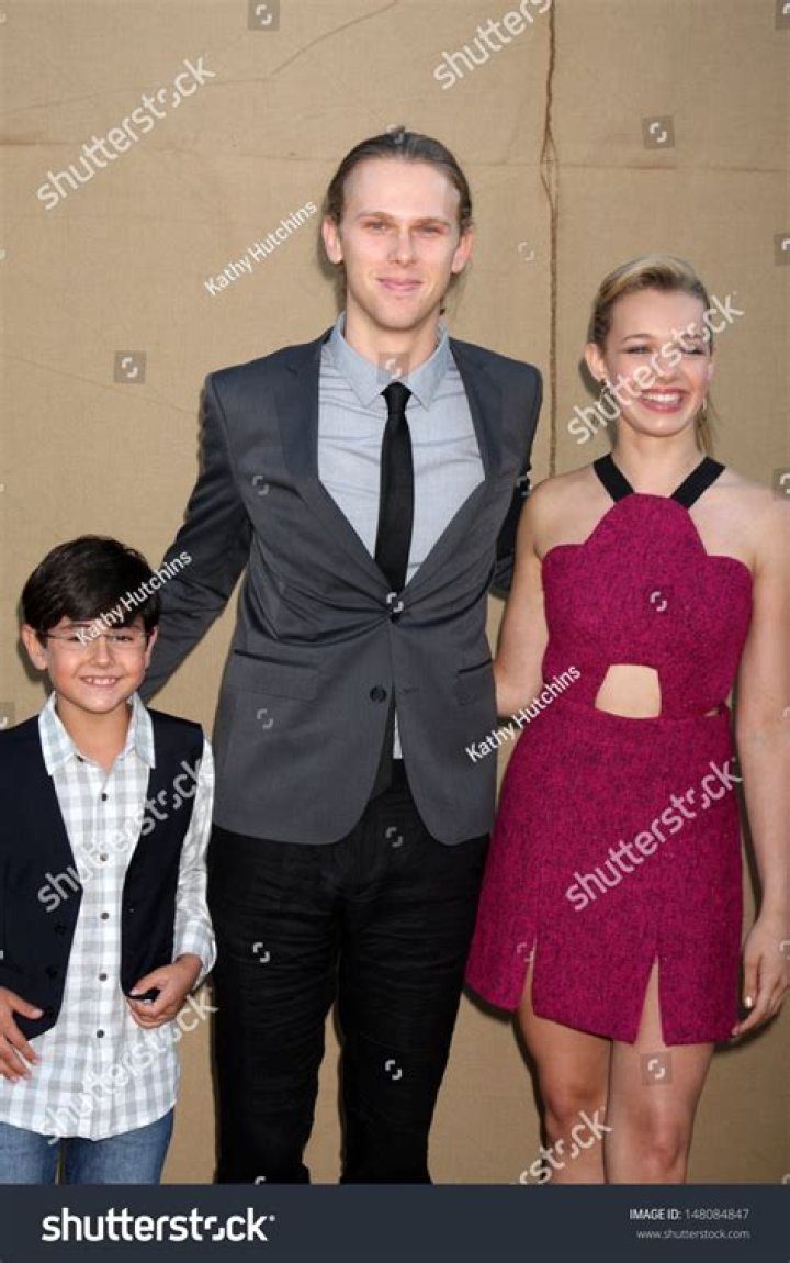 Blake Garrett Rosenthal Bio, Wiki, Age, Height, Parents, Girlfriend, Mom, and Net Worth