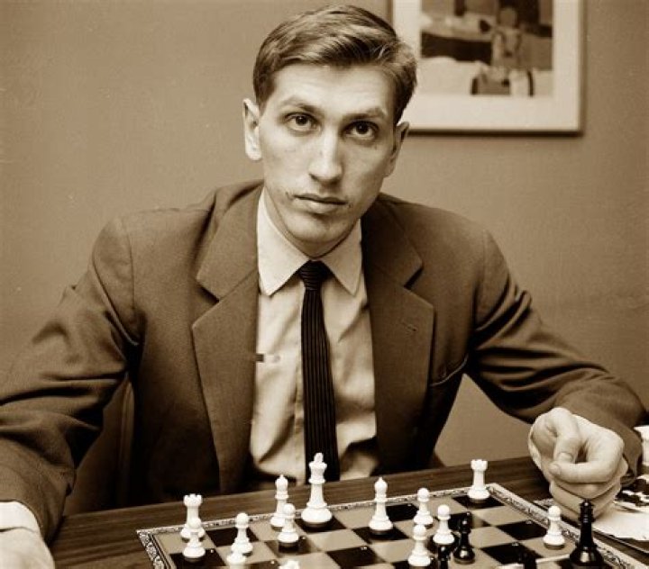 Bobby Fischer Biography - Facts, Childhood, Family Life & Achievements