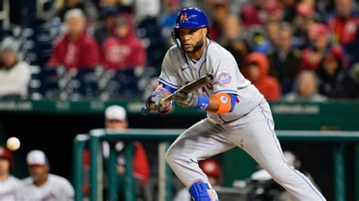 Braves acquire Robinson Cano