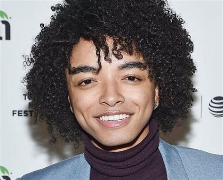 
Cameron McGhar Height, Weight, Net Worth, Age, Birthday, Wikipedia, Who, Instagram, Biography 