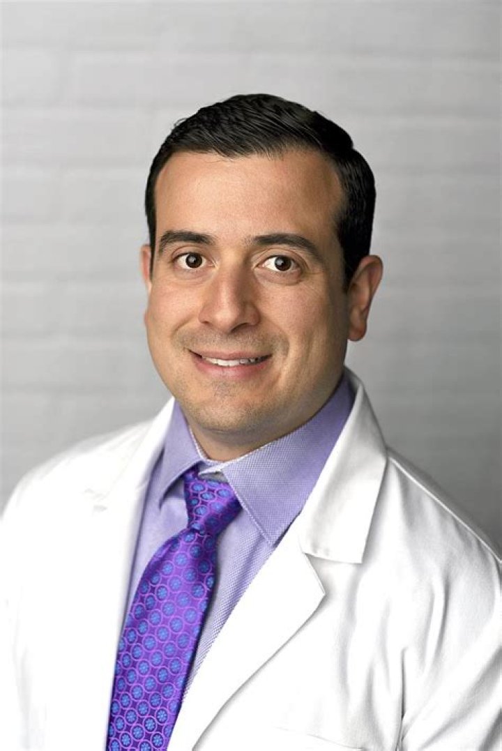 Dr. Carlos Molina, MD – Lake Sherwood, CA