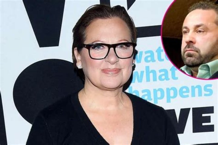 Caroline Manzo Saddened By Joe Giudice’s Deportation Danger – Here’s Why!