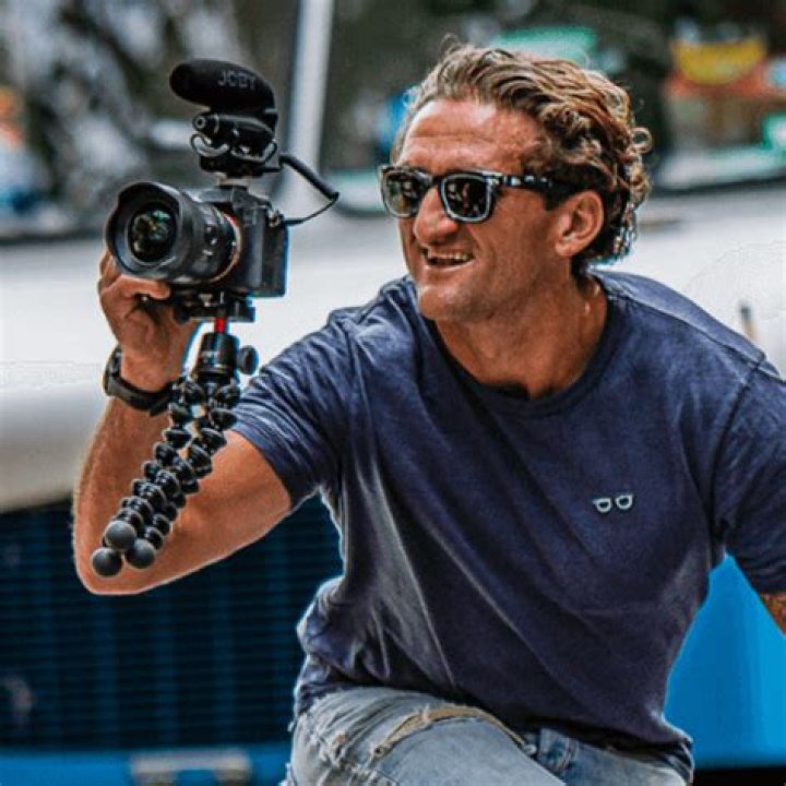 Casey Neistat Biography - Facts, Childhood, Family Life & Achievements