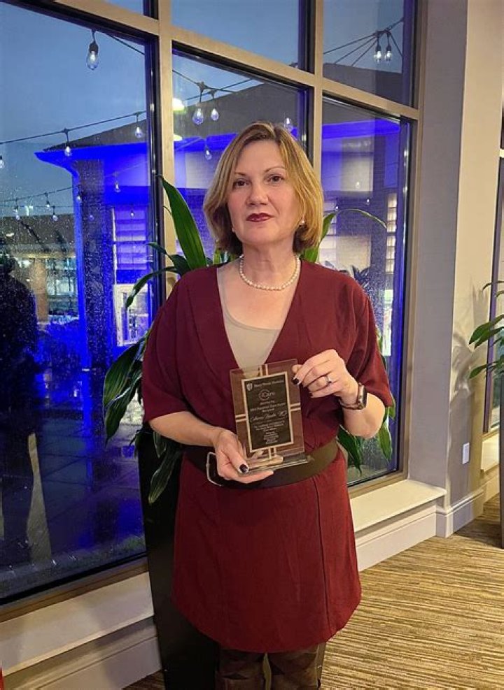 Dr. Catherine Nicastri, MD – East Setauket, NY