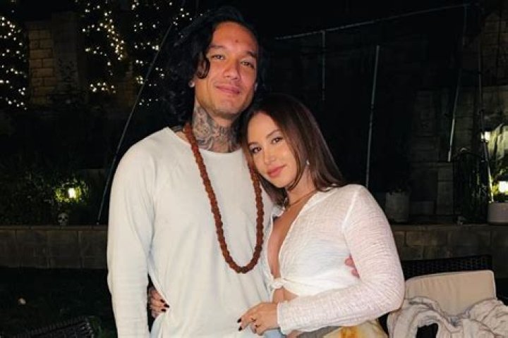 Catherine Paiz – Bio, Facts, Family Life of Model & Actress