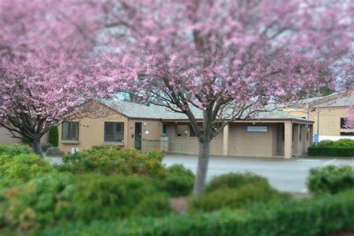 Dr. Charles Hurbis, MD – Coos Bay, OR