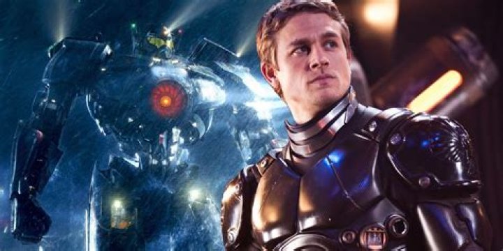Charlie Hunnam Wants Less Effects-Heavy, More Focused Pacific Rim 2