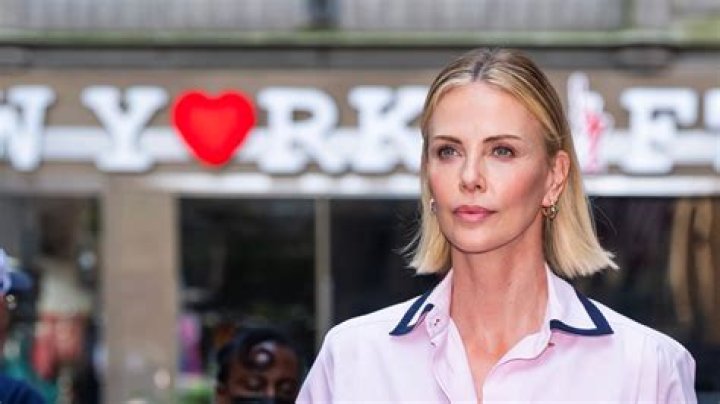 Charlize Theron Says She’d Love To Fight In The WWE