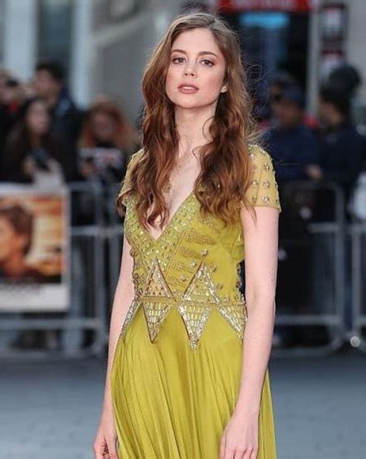 Charlotte Hope Height Weight Shoe Size Body Measurements Statistics