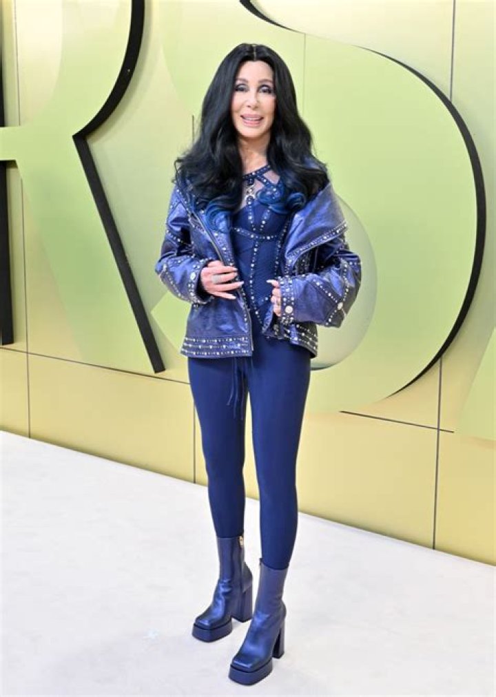 7 Weight Loss Tricks From Cher — Celebwell
