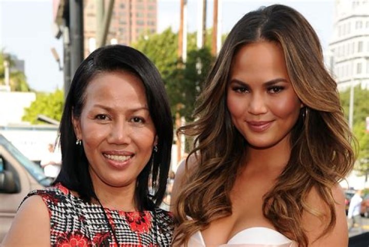 Chrissy Teigen Leans On Her Mom After Experiencing The ‘Hardest 4 Days’ Of Her Life!