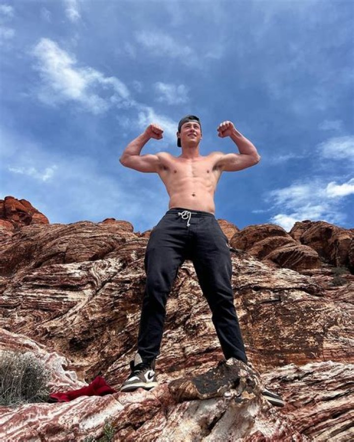 Coby Persin - Bio, Facts, Family Life of YouTuber