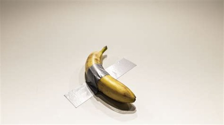College student eats a duct-taped banana art installation in Seoul museum, claims he was hungary