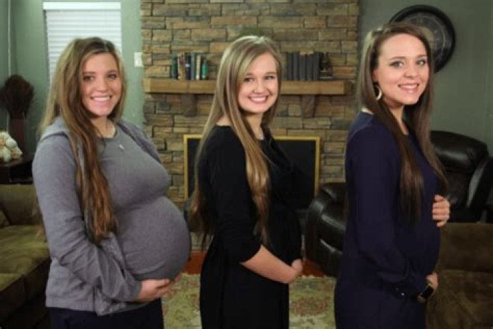 ‘Counting On’ Is About To Have A Lot Of New Faces! Every Duggar Who Is Expecting