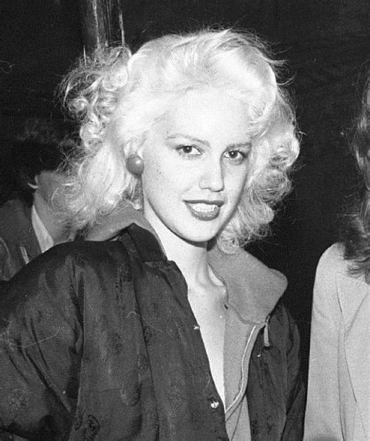 Cyrinda Foxe Biography - Facts, Childhood, Family Life & Achievements