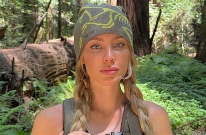 Daisy Keech in Workout Gear is "Workin' on My Fitness"