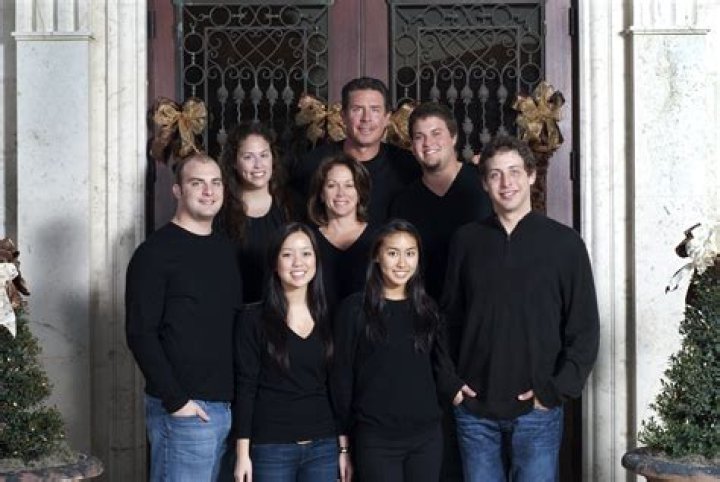 Meet his wife Claire and 7 children