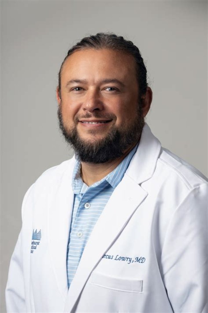 Dr. Dana Lowry, MD – Des Moines, IA