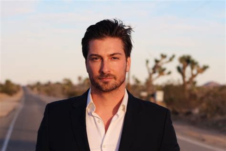Daniel Lissing Net Worth, Age, Height, Wife, Nationality, Girlfriend
